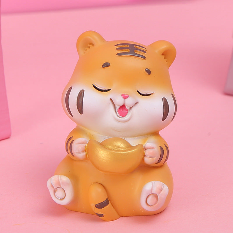 Cute Tiger Ornaments Cartoon Little Tiger Resin Crafts Car Center Console Cake Baking Decorations