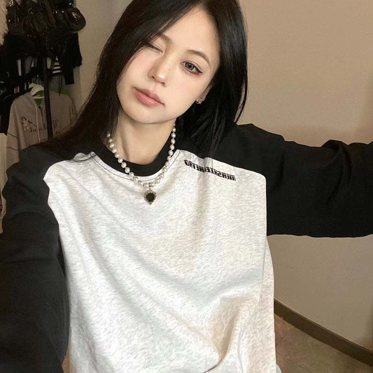 Women's American-style Retro Raglan Sleeve Color Contrast Patchwork Round Neck Long Sleeve