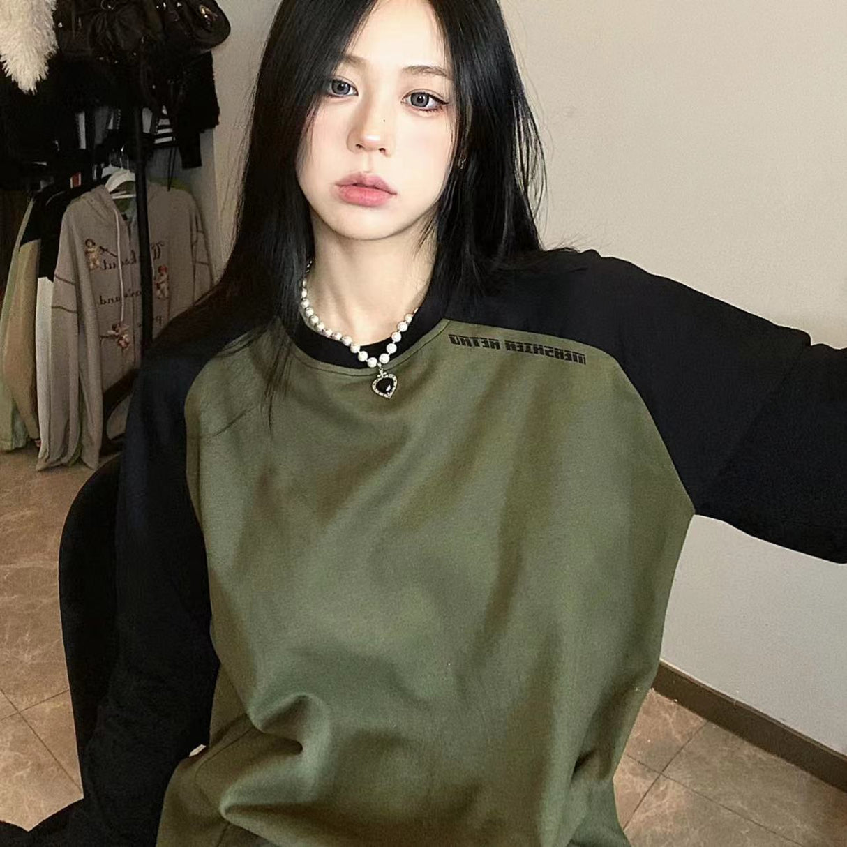 Women's American-style Retro Raglan Sleeve Color Contrast Patchwork Round Neck Long Sleeve