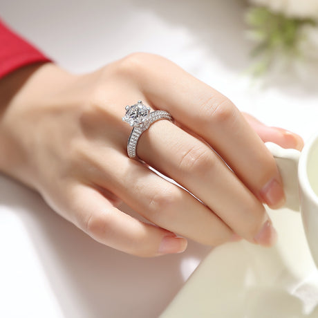 The Destination Of Love - A Wedding Ring Set With 1-carat, 3-carat And 5-carat Top-quality Moissanite S925 Silver And Platinum-plated Diamond. The Ring Can Be Inspected With A Diamond Pen