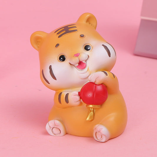Cute Tiger Ornaments Cartoon Little Tiger Resin Crafts Car Center Console Cake Baking Decorations